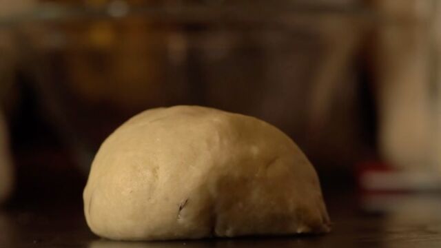 There’s something sacred about making dough by hand.

The way it asks for presence—
no rushing, just patience, breath, and intention.

In these simple steps, I find peace.

And in every rise, a quiet reminder:
good things take time ✨

#sweetlabbygabs #baking #lovewhatyoudo #amarloquehaces #pastrylife #foodiegram #sourdough #sourdoughbread #gratefullness #goodthingstaketime⌛️ #goodthingsarecoming #playadelcarmen #playadelcarmenmexico